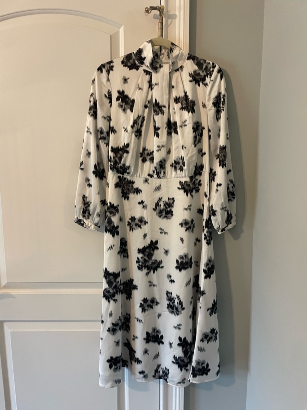Ann Taylor White Dress with Black Floral Print - Long Sleeve Midi